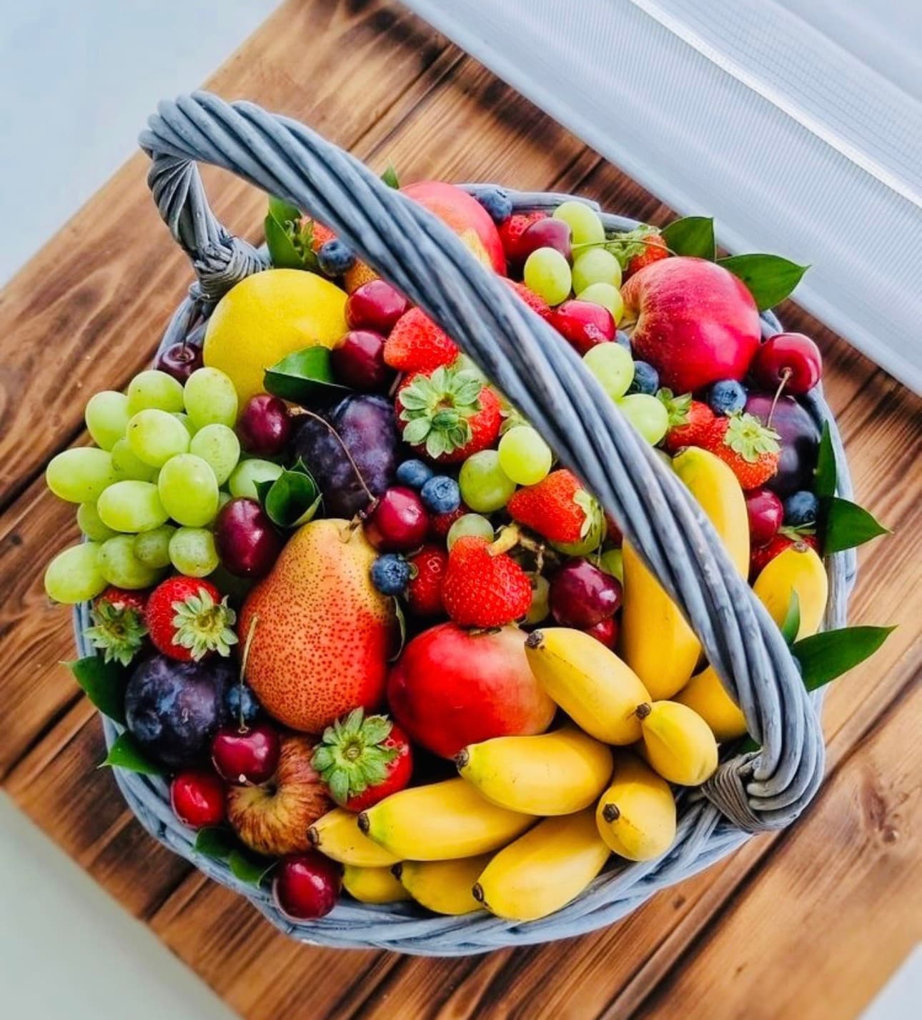 Fruit basket 